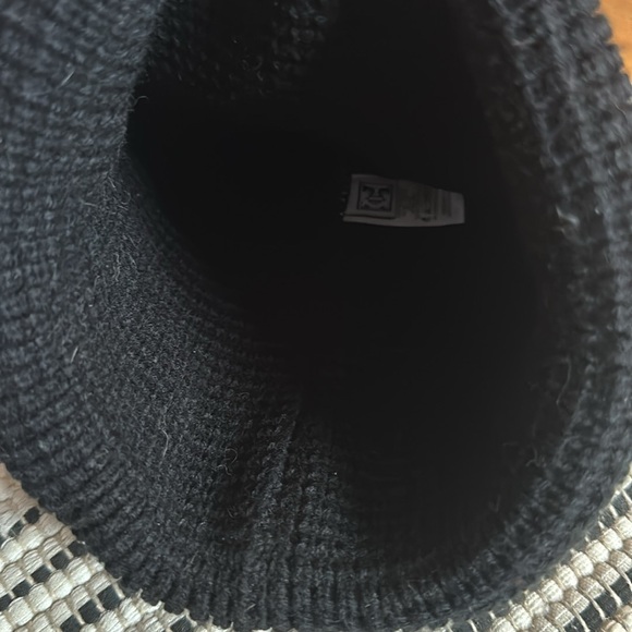 Hat - Picture 2 of 9